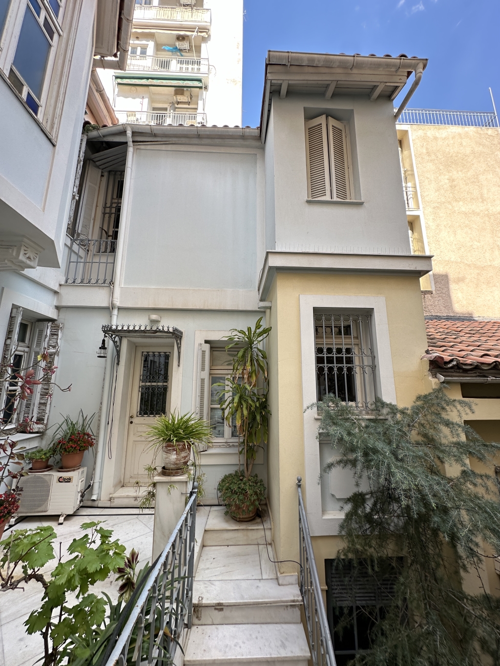 EXARCHIA – NEAPOLI – STREFI HILL | LISTED TOWNHOUSE