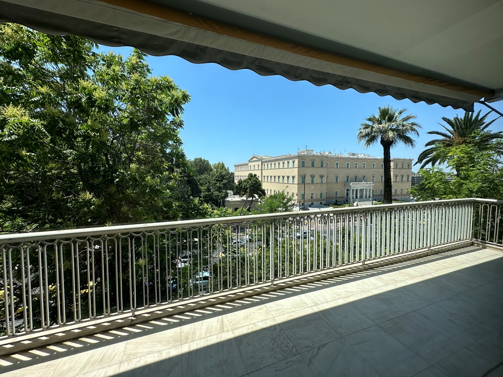 KOLONAKI – UNIQUE ROYAL GARDENS VIEWS | APARTMENT