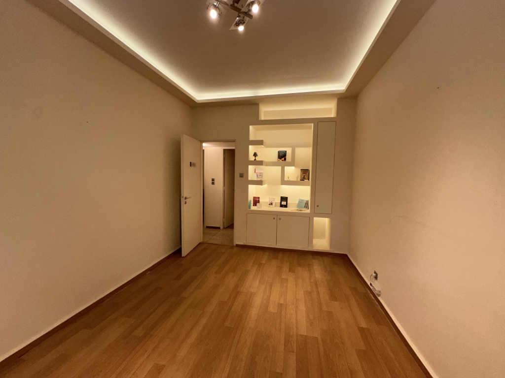 ΚΟLONAKI – MONIS PETRAKI – ON VASSILISIS SOFIAS AV. | APARTMENT