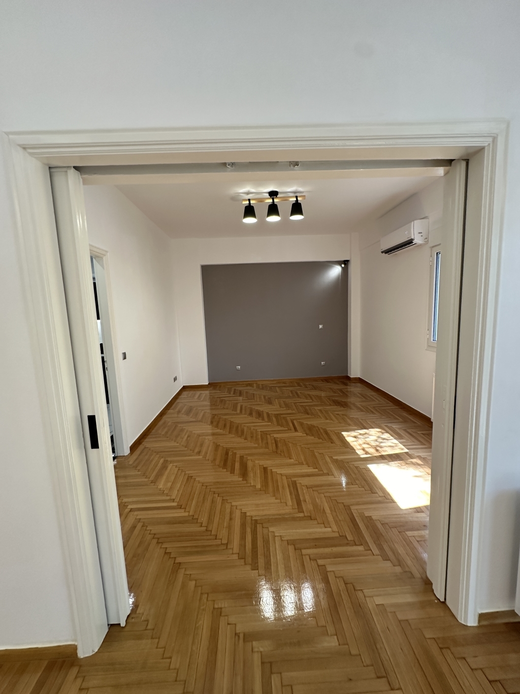 KOLONAKI – MONIS PETRAKI | OFFICE – APARTMENT