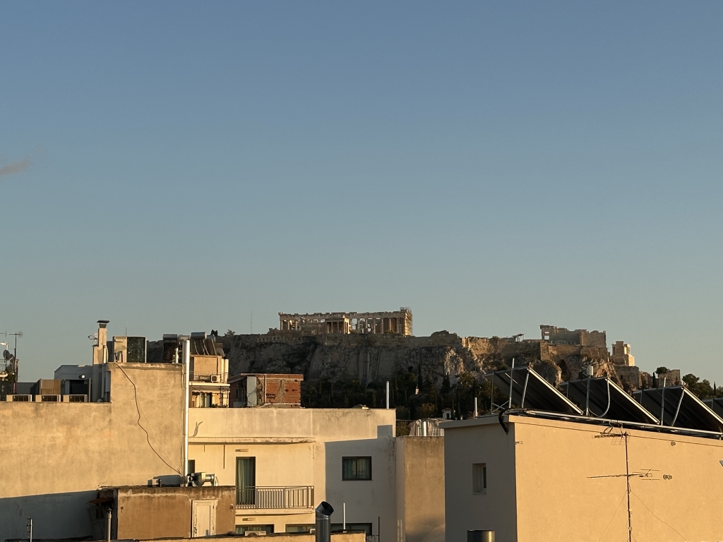 PSYRI – OVERLOOKING THE ACROPOLIS | DUPLEX LOFT