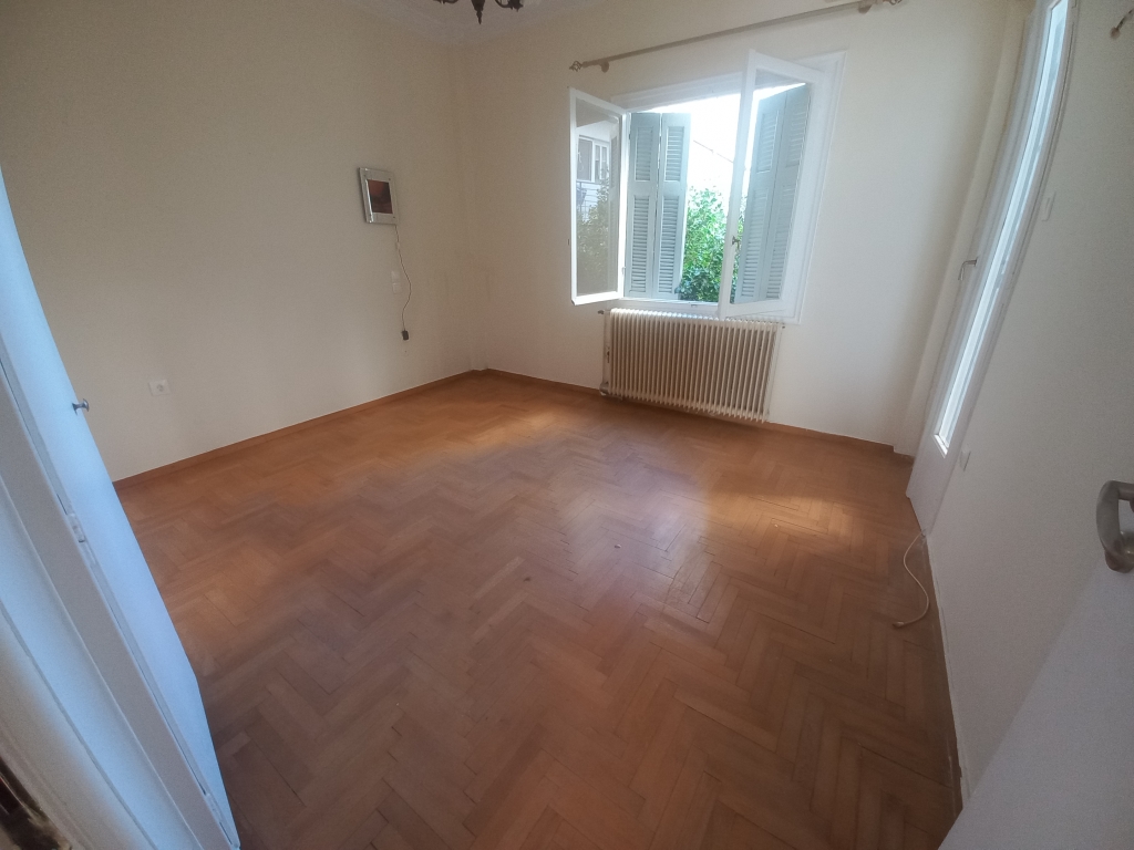 PANGRATI – ST. NICHOLAS | ENTIRE FLOOR APARTMENT